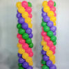 Kolorowe balony przed wejściem do sklepu?